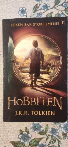 Zdjęcie oferty: J.R.R. Tolkien "Hobbit/Hobbiten"