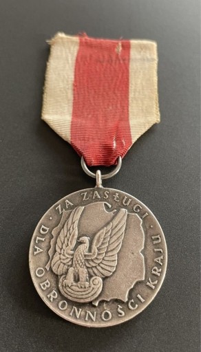 Zdjęcie oferty: Srebrny medal Za Zasługi dla Obronności Kraju LWP