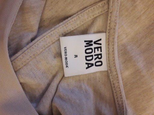 Zdjęcie oferty: Beżowa bluzka z krótkim rękawem Vero Moda rozm.M