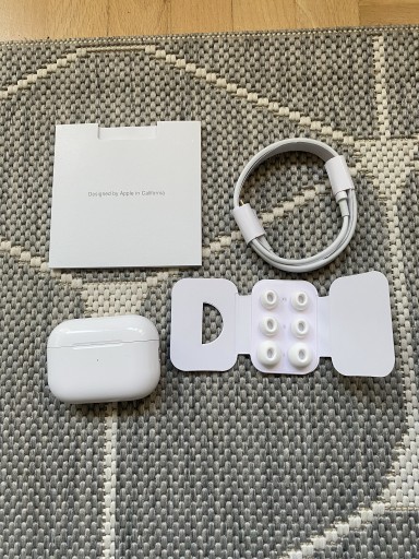 Zdjęcie oferty: Słuchawki Apple AirPods 2 pro nowe