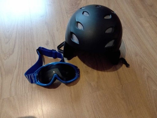 Zdjęcie oferty: Kask narciarski + google