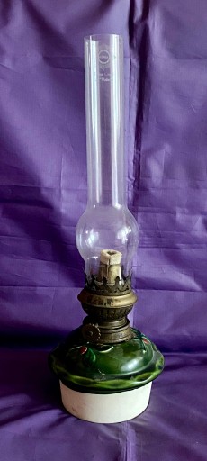 Zdjęcie oferty: Bardzo ładna Zabytkowa lampa naftowa stan b.dobry