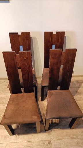 Zdjęcie oferty: Krzesła drewniane 4 sztuki. Ciemny orzech 