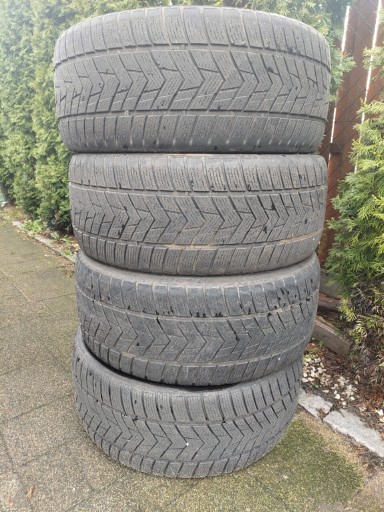 Zdjęcie oferty: Opony zimowe Tracmax 245/35 R20 x-privlio 6mm