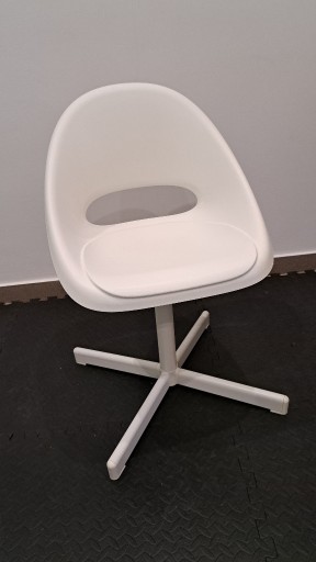 Zdjęcie oferty: Krzesło dziecięce białe 80% taniej niż w IKEA