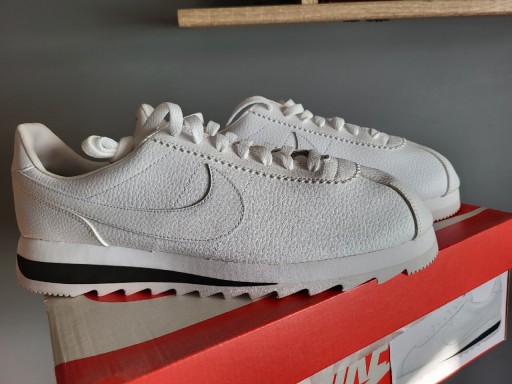 Nike cortez epic premium sale