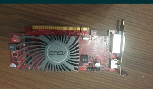 Zdjęcie oferty: Karta graficzna Asus Radeon HD5450 1GB 64 LowProfi