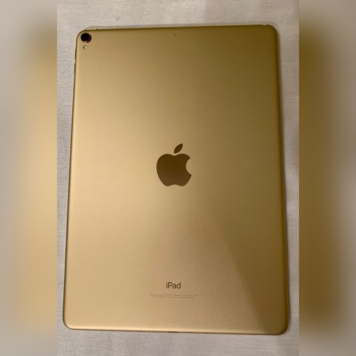 Zdjęcie oferty: iPad Pro 10,5 cała 64 GB WiFi złoty jak nowy!