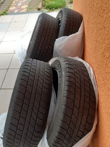 Zdjęcie oferty: Opony zimowe 205/60R16 Z FELGAMI STAN BDB