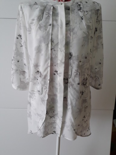 Zdjęcie oferty: Bluzka Monnari lużny fason biało-szara w kwiaty 38
