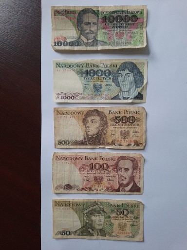 Zdjęcie oferty: Sprzedam banknoty  o różnych nominałach - 15 szt.