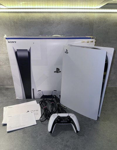 Zdjęcie oferty: PS5 z Napędem /GWARANCJA / 10 Gier /PlayStation 5