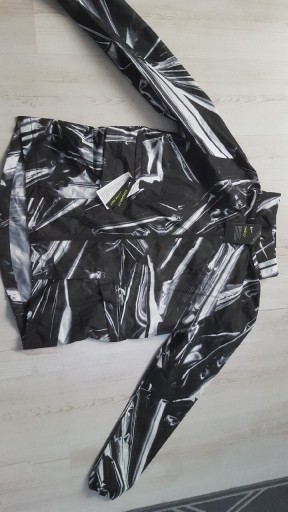 Zdjęcie oferty: Kurtka wiosenna wiatrowka Nike r l 40