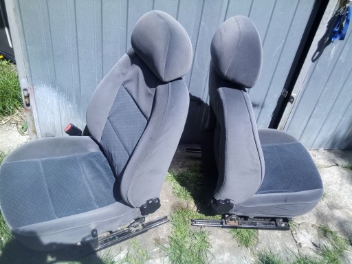 Zdjęcie oferty: Fotele  od Peugeota 406 z 2000r.
