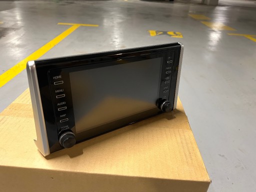 Zdjęcie oferty: RADIO NAVI RAV 4 V 