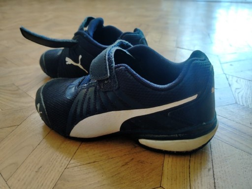 Zdjęcie oferty: Buty dziecięce Puma rozm. 25