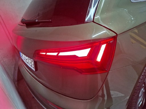 Zdjęcie oferty: Lampa tylna prawa LED Audi Q5 80A