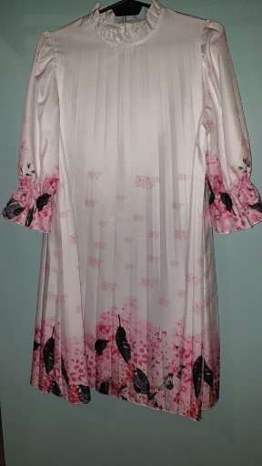Zdjęcie oferty: Zara biała plisowana sukienka kwiaty S 36
