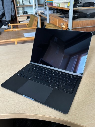 Zdjęcie oferty: MacBook Air M2 8/256 (Space Gray)