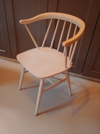 Zdjęcie oferty: Drewniane krzesło fotel windsor z podłokietnikiem