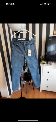 Zdjęcie oferty: Nowe jeansy damskie Mango
