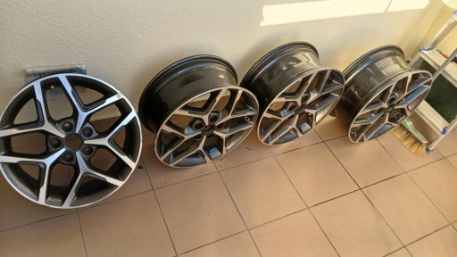 Zdjęcie oferty: ALUFELGI KIA 17 CALI 4X ORGINAŁ