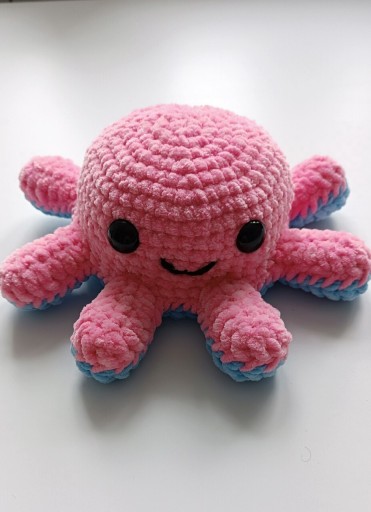 Zdjęcie oferty: Maskotka odwracana ośmiorniczka na szydełku 