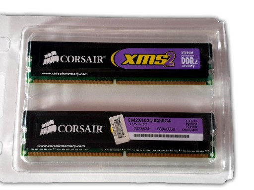 Zdjęcie oferty: PAMIĘĆ RAM DDR2 CORSAIR DUAL 2 x 1GB 800MHz CL5