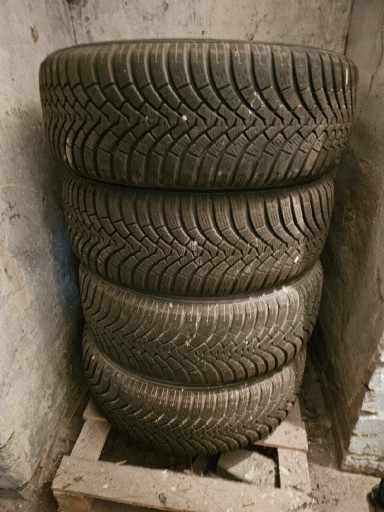 Zdjęcie oferty: Falken wWintersport 2020r 205/60/16 do  Opel Astra J  5x115