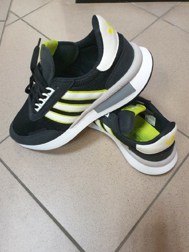 Zdjęcie oferty: Buty adidas rozmiar 42 2/3