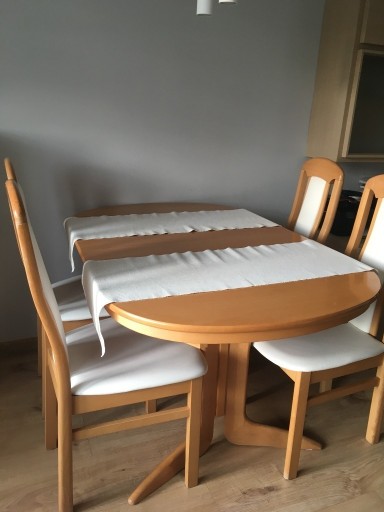 Zdjęcie oferty: Stół rozkładany z krzesłami