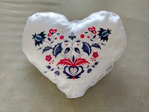 Zdjęcie oferty: poduszka serce z wzorem kaszubskim 