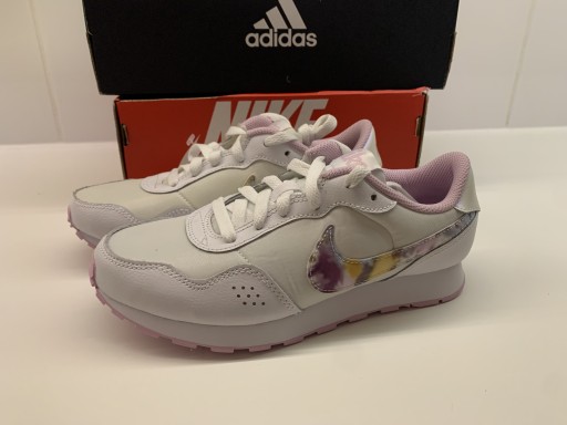 Zdjęcie oferty: Buty nike md valiant flrl 36-37