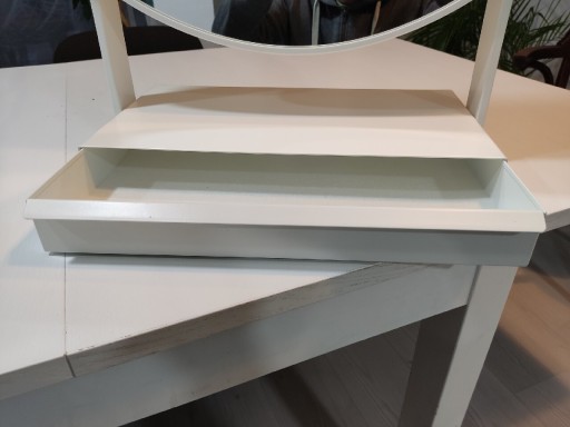 Zdjęcie oferty: Lustro Ikea Vennesla z szufladką, średnica 65 cm