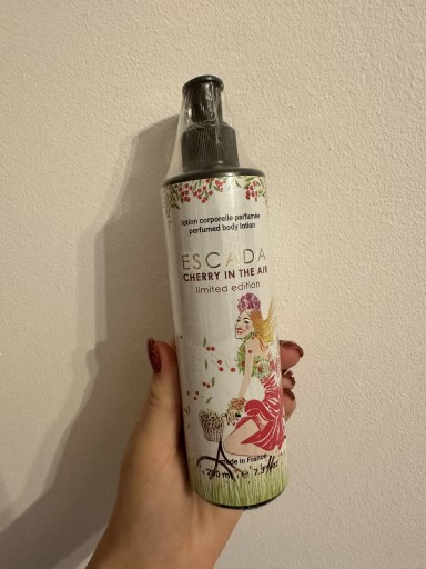 Zdjęcie oferty: Perfumowany balsam do ciała Escada Cherry