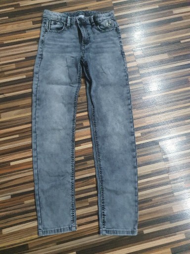 Zdjęcie oferty: Spodnie jeans Mayoral 134