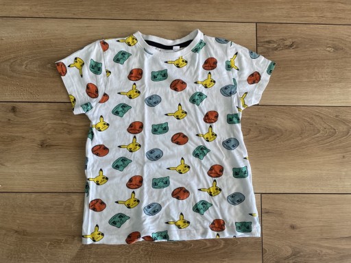 Zdjęcie oferty: Bawełniany T-shirt z postaciami Pokemonów, r. 128 (7-8 lat)