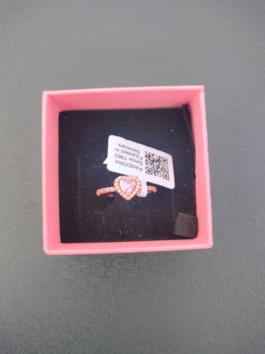 Zdjęcie oferty: Pierścionek pandora z różowym sercem