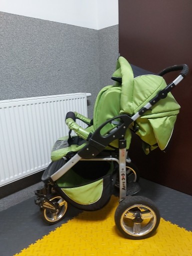 Zdjęcie oferty: wózek dziecięcy (gondola, nosidełko, spacerówka)