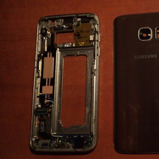 Zdjęcie oferty: Ramka wewnętrzna do Samsung Galaxy S7 G930