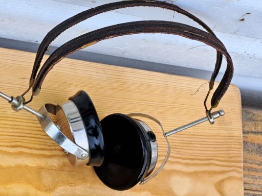 Zdjęcie oferty: Stare przedwojenne słuchawki Ericsson 2000 Ohm