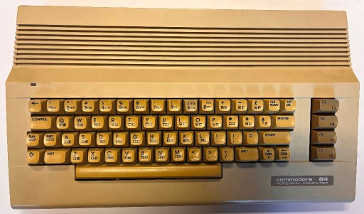 Zdjęcie oferty: Mikrokomputer Commodore 64 wersja C