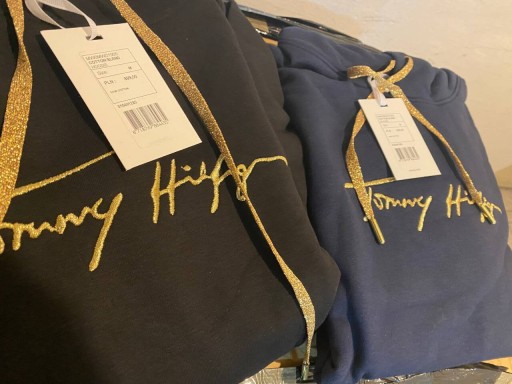 Zdjęcie oferty: Bluza Tommy Hilfiger kolekcja 2022