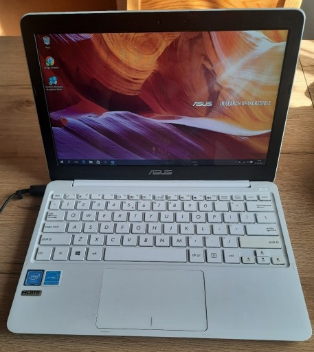 Zdjęcie oferty: Laptop Asus Vivobook E200HA 11,6"