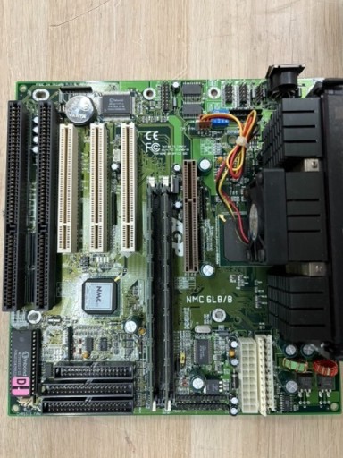 Zdjęcie oferty: Płyta główna NMC 6LB/B z procesorem Pentium II 266MHz, 64MB RAM sprawna