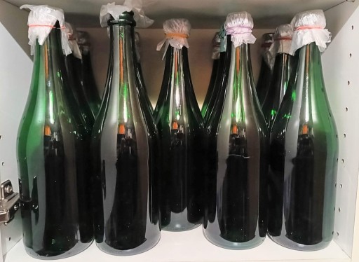 Zdjęcie oferty: Butelki do szampana 14 szt.