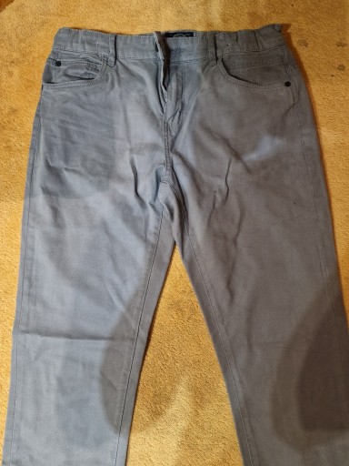 Zdjęcie oferty: Spodnie jeansy roz .182 dla chłopca 