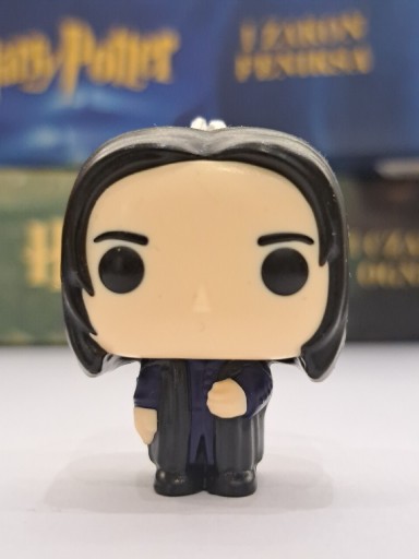 Zdjęcie oferty: Kinder Joy Harry Potter - figurka profesor Snape