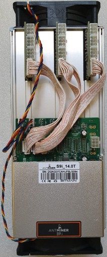 Zdjęcie oferty: Koparka Bitcoin AntMiner S9i+zasilacz APW3++ 1600W