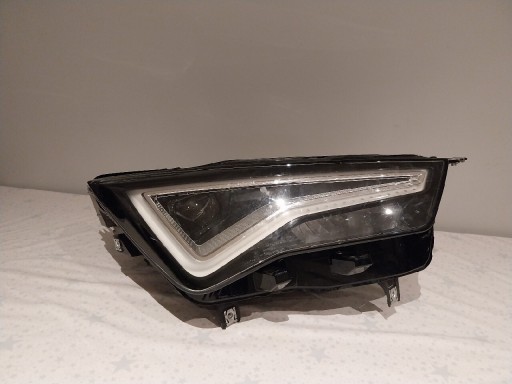 Zdjęcie oferty: Lampa przód seat ateca lift full led